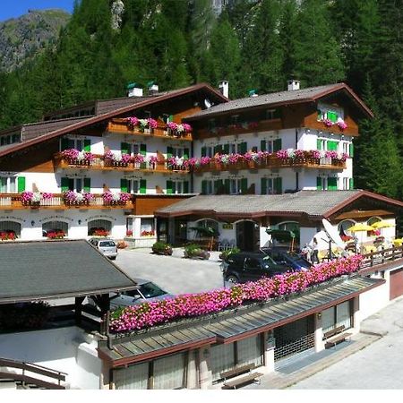 Hotel Roy Malga Ciapela Dış mekan fotoğraf